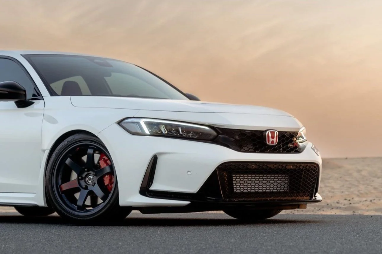 Championship White FL5 Civic Type R x Rays Volk TE37SL 18x9.5 Mag